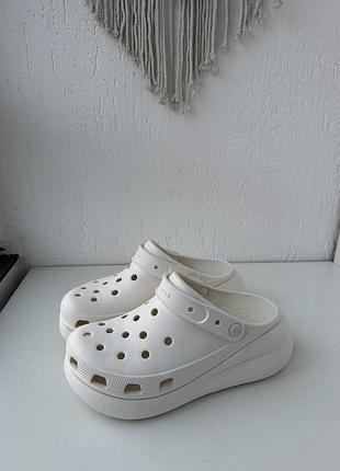 Шльопанці жіночі crocs білі, розмір 7/9