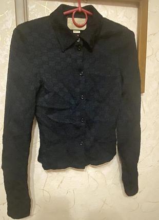 Жіночий піджак gucci.