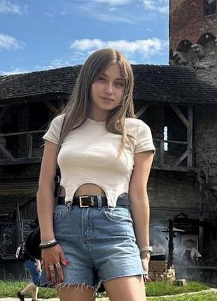 Топ жіночий бежевий