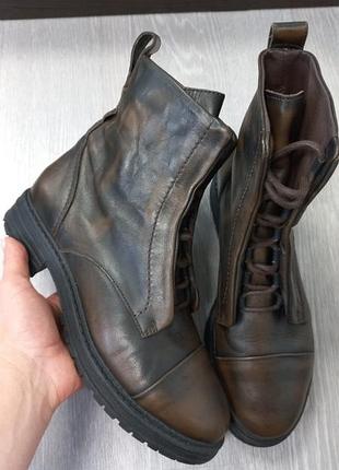 Кожаные женские ботинки clarks