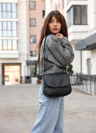 Жіноча сумка кросбоді sambag rose чорна – класика мінімалізму для щоденного стилю