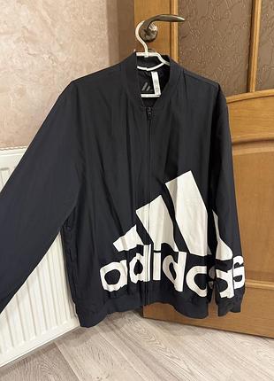 Вітровка adidas чоловіча чорна розмір l