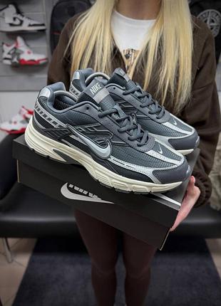 Термо кросівки nike initiator
