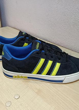 Кеди adidas daily team р38 24см