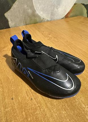 Бутси чоловічі nike чорні з синім