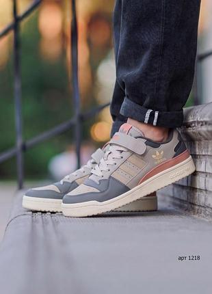 Кожаные кроссовки adidas 2