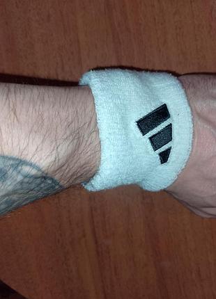 Напульсник adidas 4
