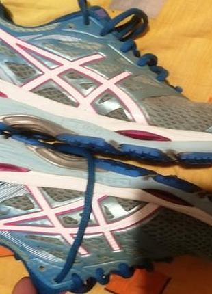 Женские кроссовки asics 3