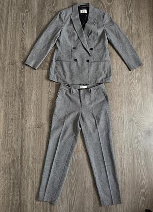 Костюм suistudio suitsupply