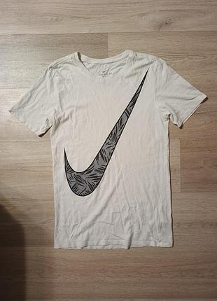 Футболка від nike