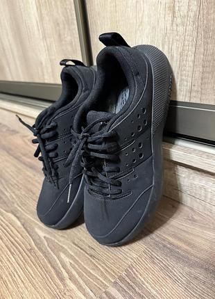 Кросівки чоловічі crocs чорні, розмір m9