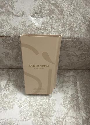 Пробник парфумів giorgio armani nude bloom