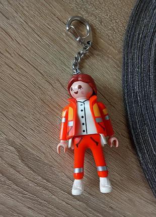 Колекціонування playmobil 7822 female helicopter rescuer keychain
