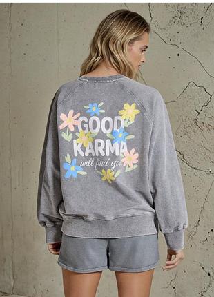 Світшот жіночий з принтом good karma