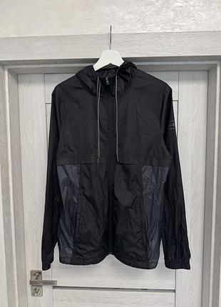 Чоловіча вітровка under armour чорна