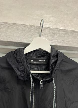 Чоловіча вітровка under armour чорна 4
