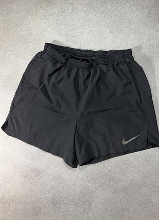 Спортивні шорти для залу nike