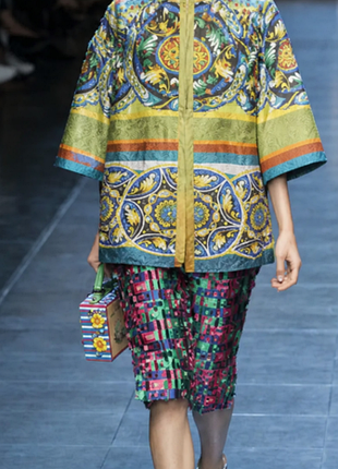 Різнобарв'я: жакет dolce gabbana