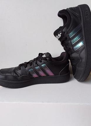 Кроссовки adidas 37.5 размер 7