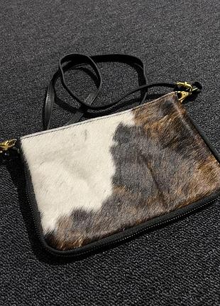 Маленька італійська шкіряна сумочка з хутром crossbody