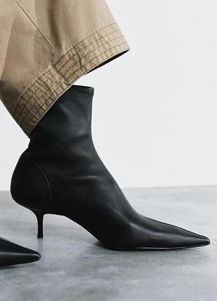 Ботинки на каблуках limited edition 5
