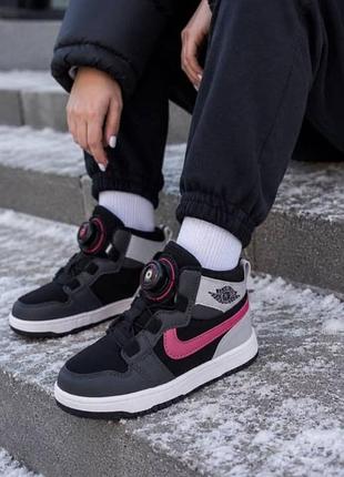 Кросівки високі, теплі   nike. jordan.зима або холодний демісезон❗️❤️