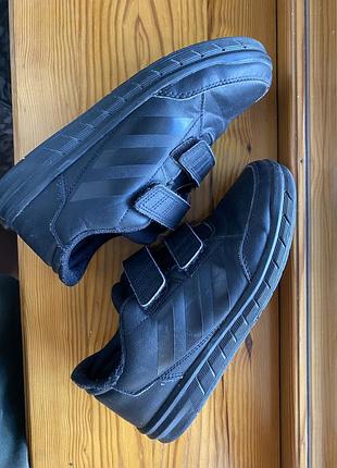 Кросівки adidas 4