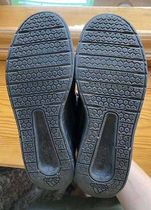 Кросівки adidas 6