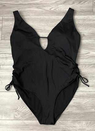 Чорний суцільний купальник 3xl