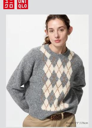 Свитер uniqlo с узором argyle
