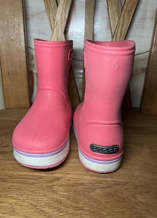 Чоботи для дівчинки crocs рожеві 2