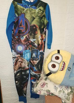 Флисовый кигуруми / пижама-комбинезон marvel avengers (месники) на 7–8 лет (128 см)