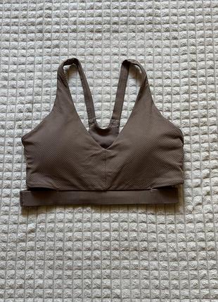 Топ nike pro розмір m 4