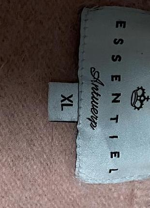 Світер eesentiel 4