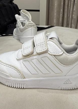 Дитячі кросівки adidas 20 розмір