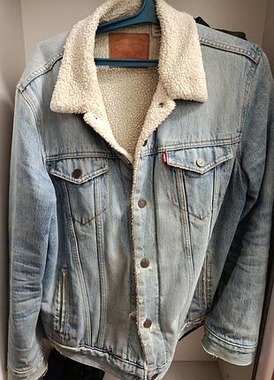 Чоловіча джинсова куртка levi strauss блакитна, розмір l