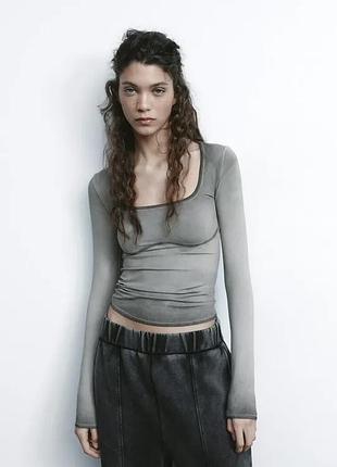 Жіночий варений лонгслів з контрастною лінією грудей zara розмір xs с м l