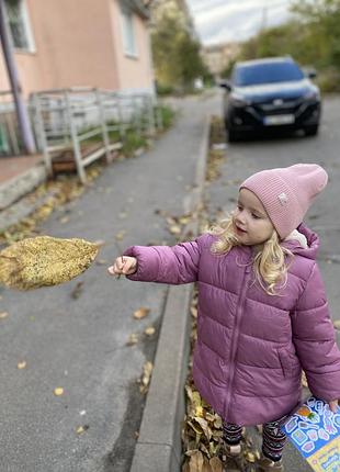 Демісезона тепла куртка, пише 98 буде і на 104 розмір, на холодну осінь , стан чудовий