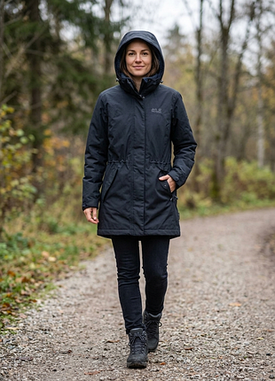 Куртка - парка від бренду jack wolfskin