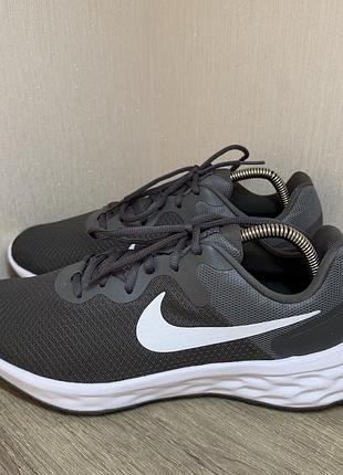 Кроссовки nike revolution 6
