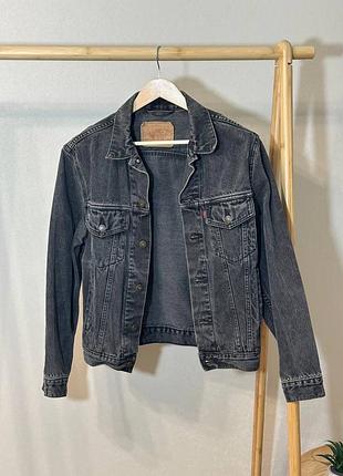 Чоловіча джинсова куртка levi’s   •розмір s