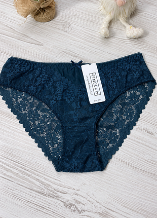Трусики женские декорированы сеточкой и кружевом от бренда finella размер 90434🎀