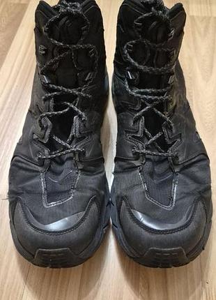 Треккинговые ботинки hoka anacapa mid 1969x gore-tex черные 491⁄3 vivram