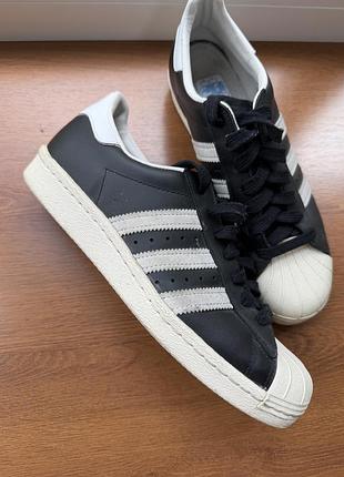 Оригінальні вінтажні кросівки adidas superstar
