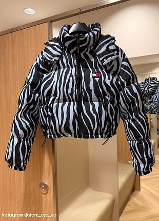 Жіночий пуховик tommy jeans зебра