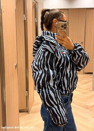 Жіночий пуховик tommy jeans зебра 4