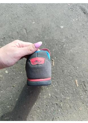 Кросівки на липучках 8