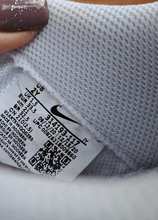 Кроссовки оригинальные nike p33,5 6
