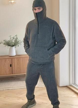 Спортивный костюм с защитой лица, балаклава