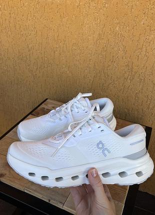 Кросівки жіночі on running cloudrunner 3 wide білі, розмір 40